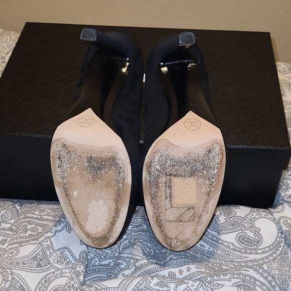 CHANEL authentic suede calfskin pumps, black, size 36 - Picture 5 of 9